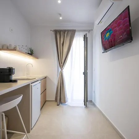 Aplomata Naxos Apartment